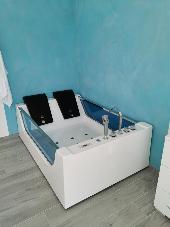 Bed and Breakfast Il Cielo Sul Mare Bisceglie Esterno foto